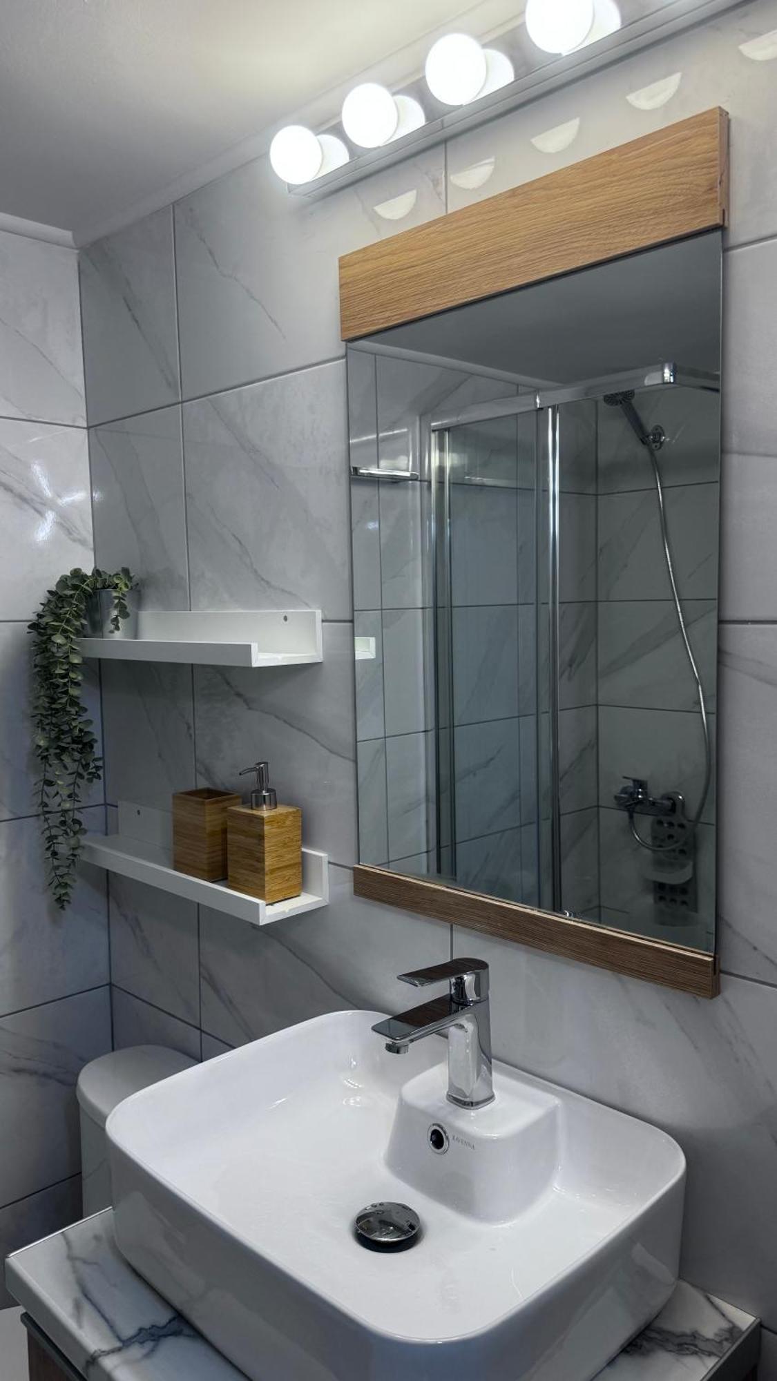 Appartamento Urban Breeze Aparment 1 Atene Esterno foto