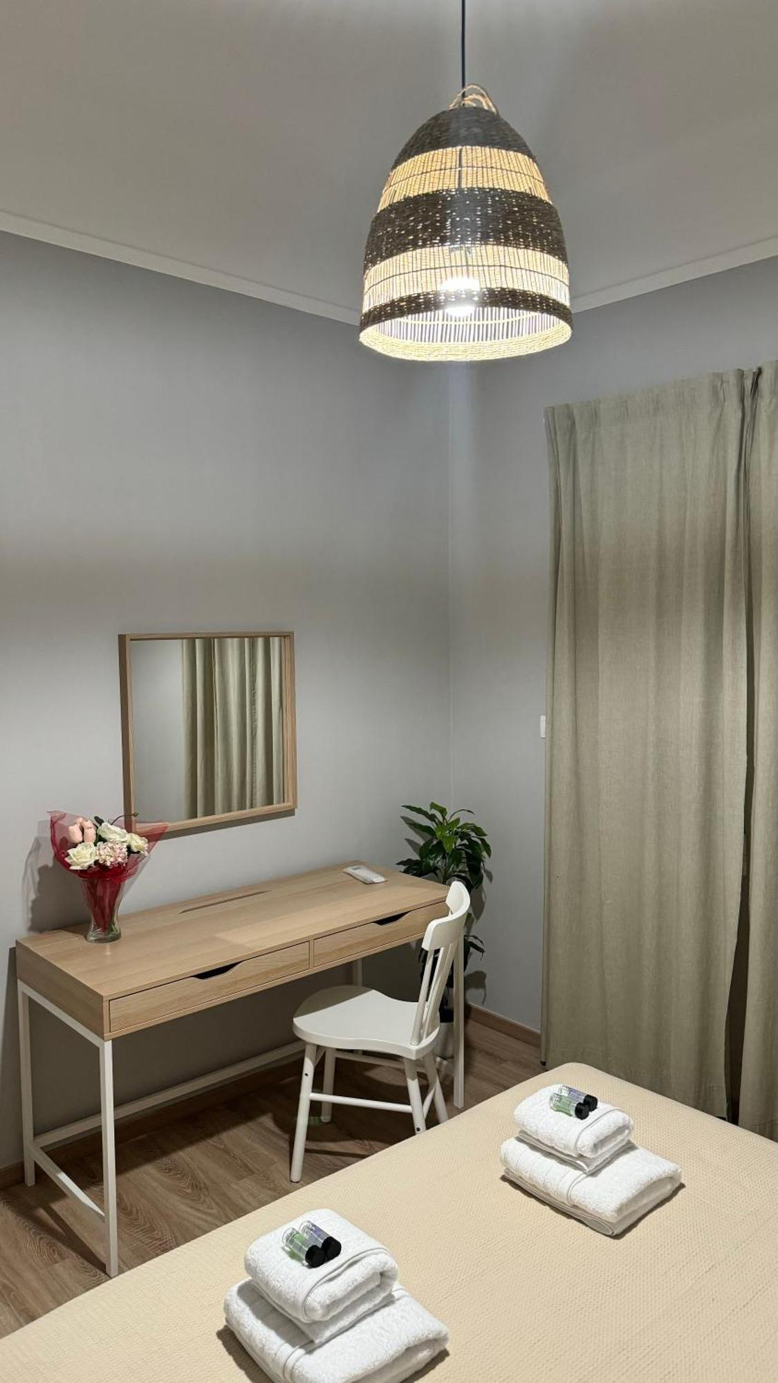 Appartamento Urban Breeze Aparment 1 Atene Esterno foto