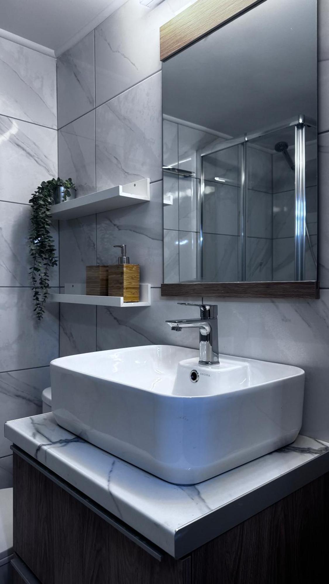 Appartamento Urban Breeze Aparment 1 Atene Esterno foto
