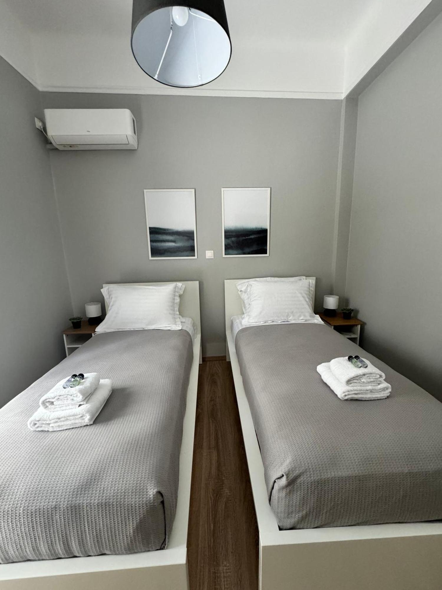 Appartamento Urban Breeze Aparment 1 Atene Esterno foto