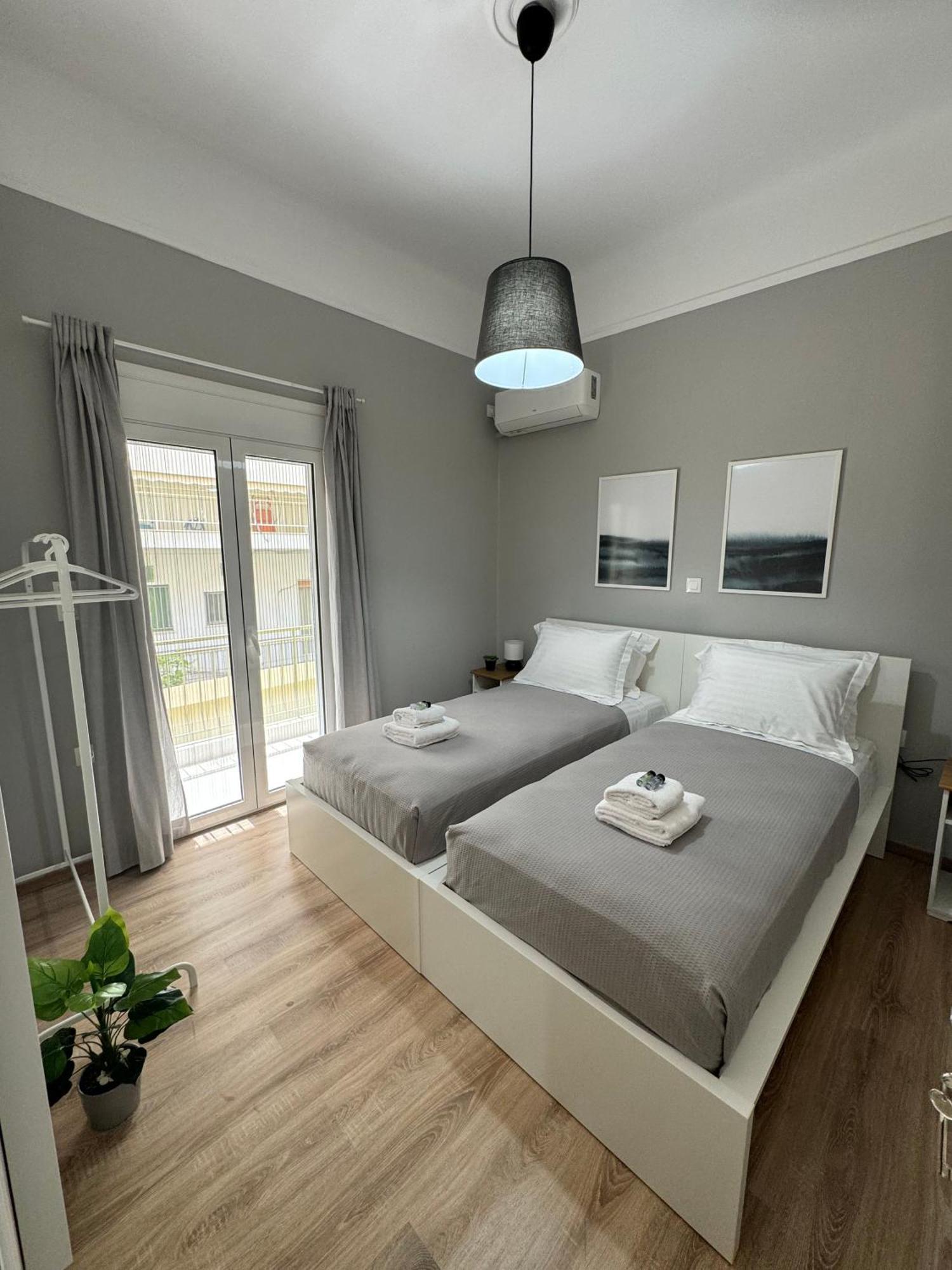 Appartamento Urban Breeze Aparment 1 Atene Esterno foto