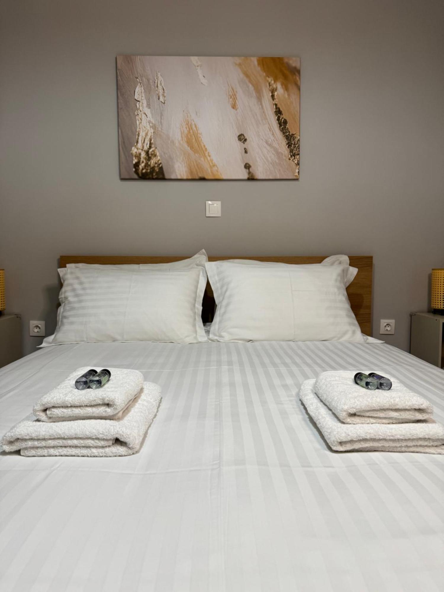 Appartamento Urban Breeze Aparment 1 Atene Esterno foto